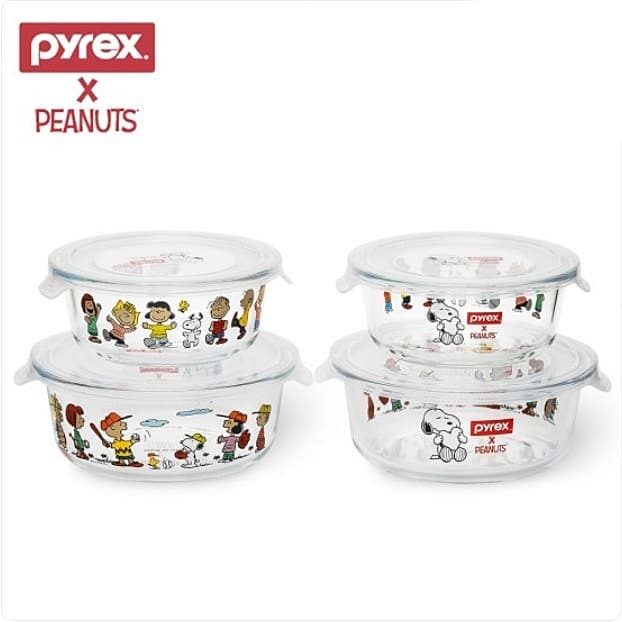 Pyrex Peanuts Snoopy Glass Storage Heat Resistant Container